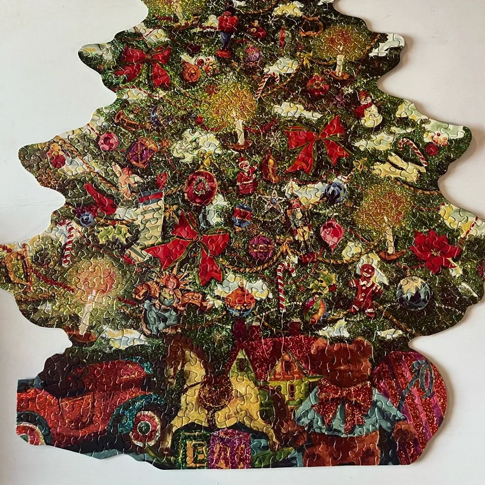 Springbok Sparkling Christmas Tree Special Shape Puzzle - Picture 3 of 9